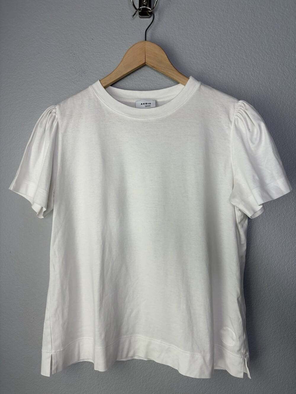 Akris Punto Women's White Crewneck Professional Short Sleeve T-Shirt Top Sz 10